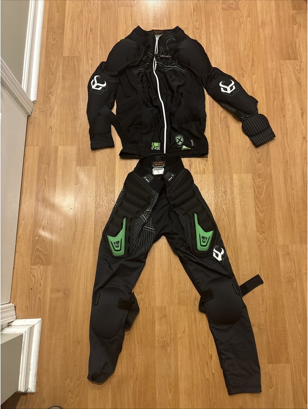 Demon Flex Force X D30 Men's Chest & Bottom ￼Armor SZ Medium
